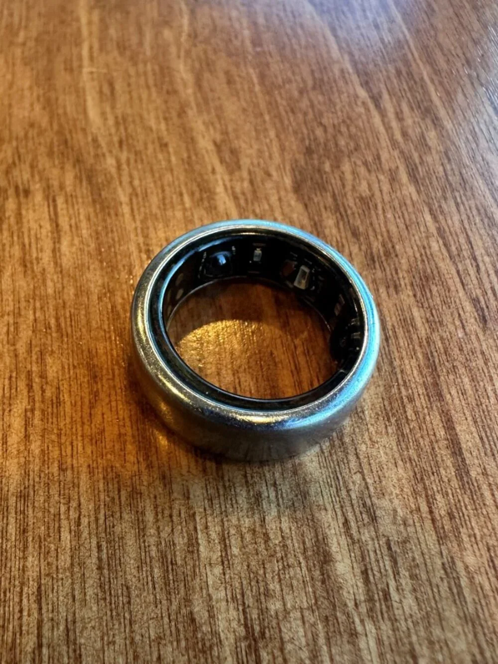 Oura Ring Gen 3 Silver Size 6 + 2 Chargers – Great Condition